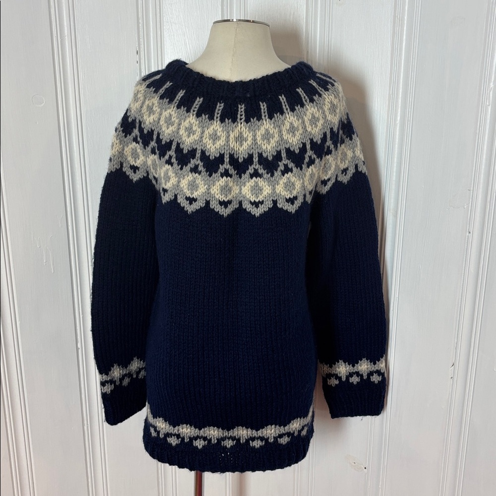 One-of-a-kind Nordic Inspired Chunky Knit Sweater – size Large (estimated) - Picture 3 of 6